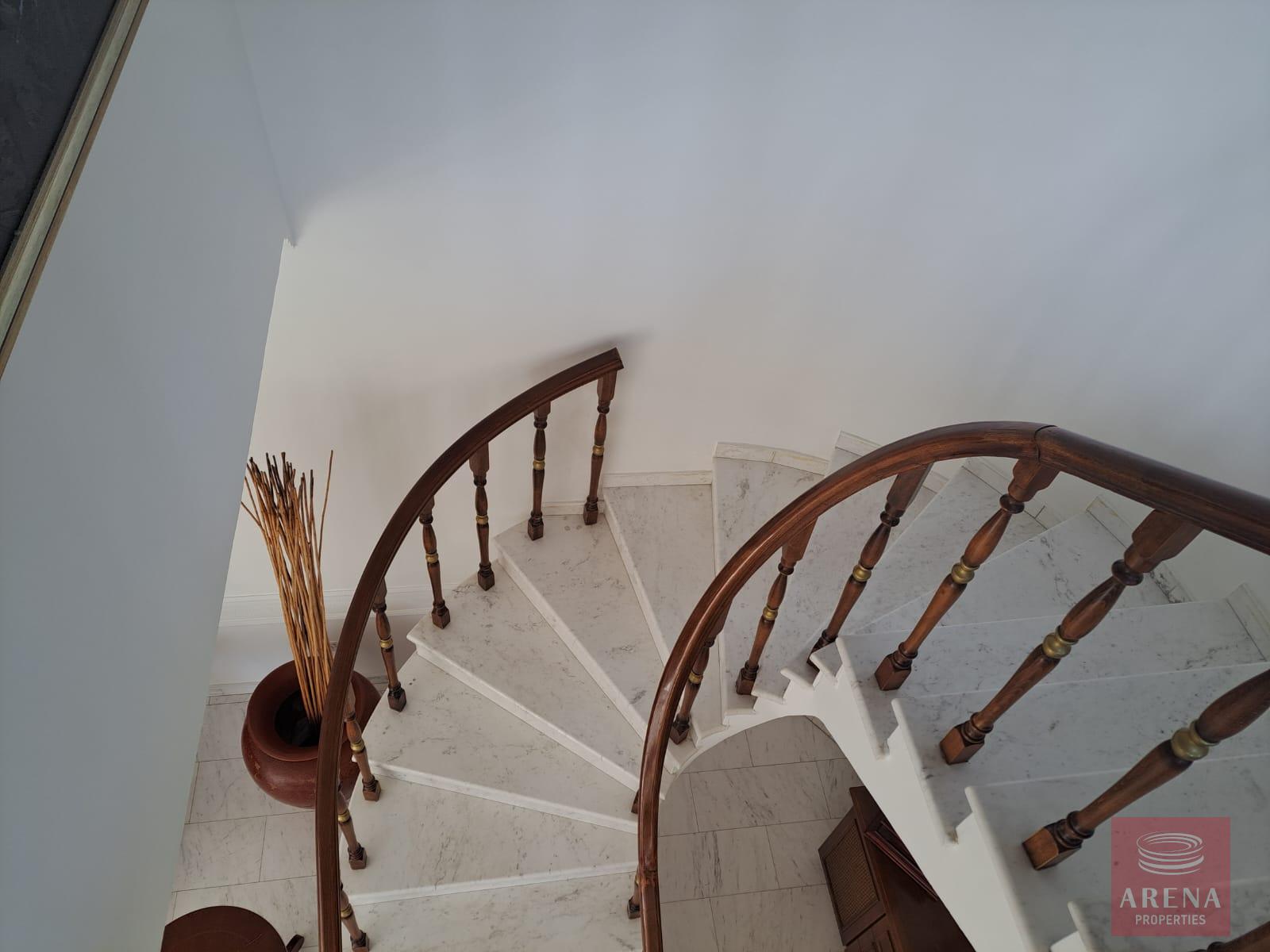 4-bed-house-Klima-Zourides-13