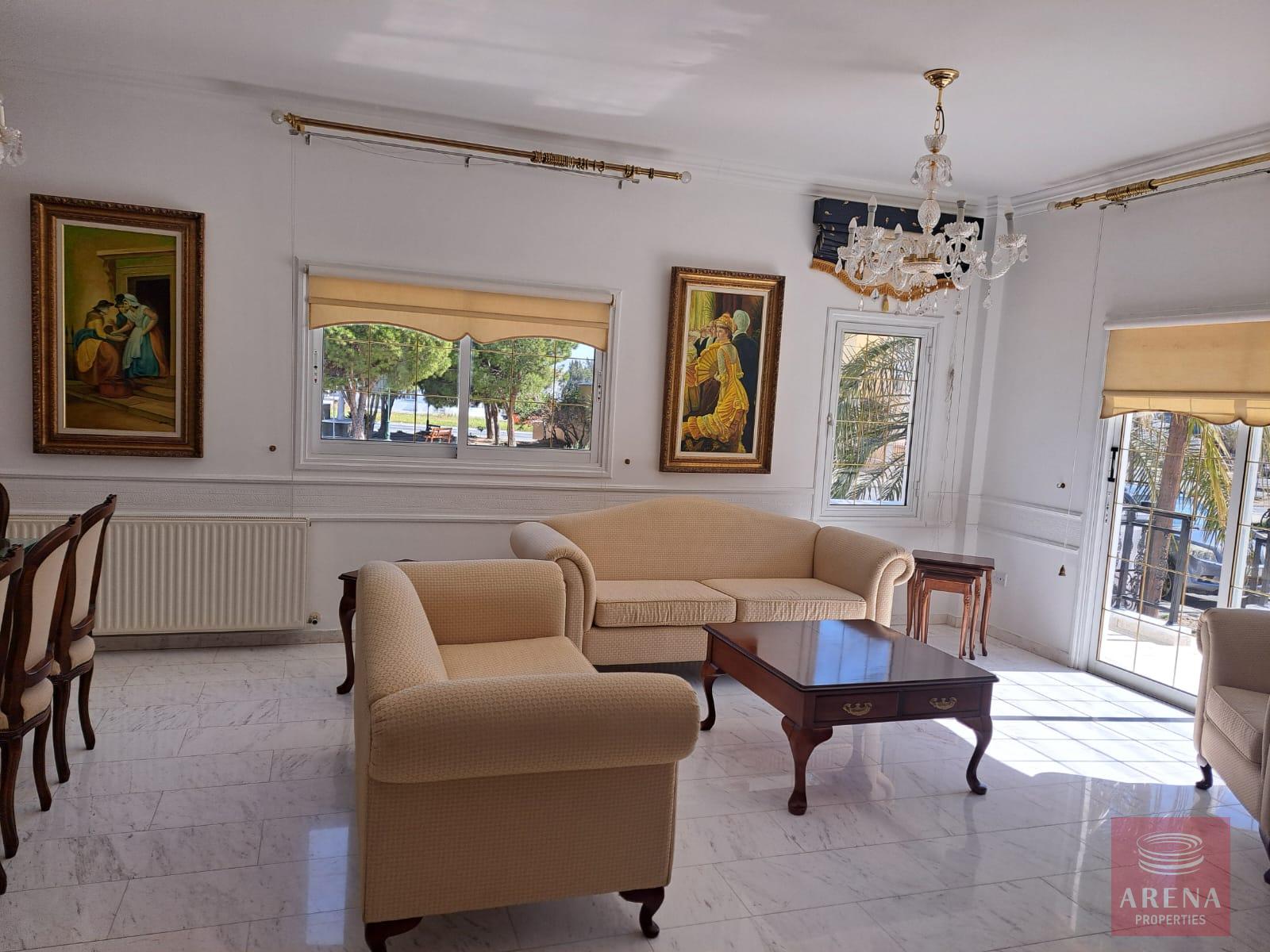 4-bed-house-Klima-zourides-4