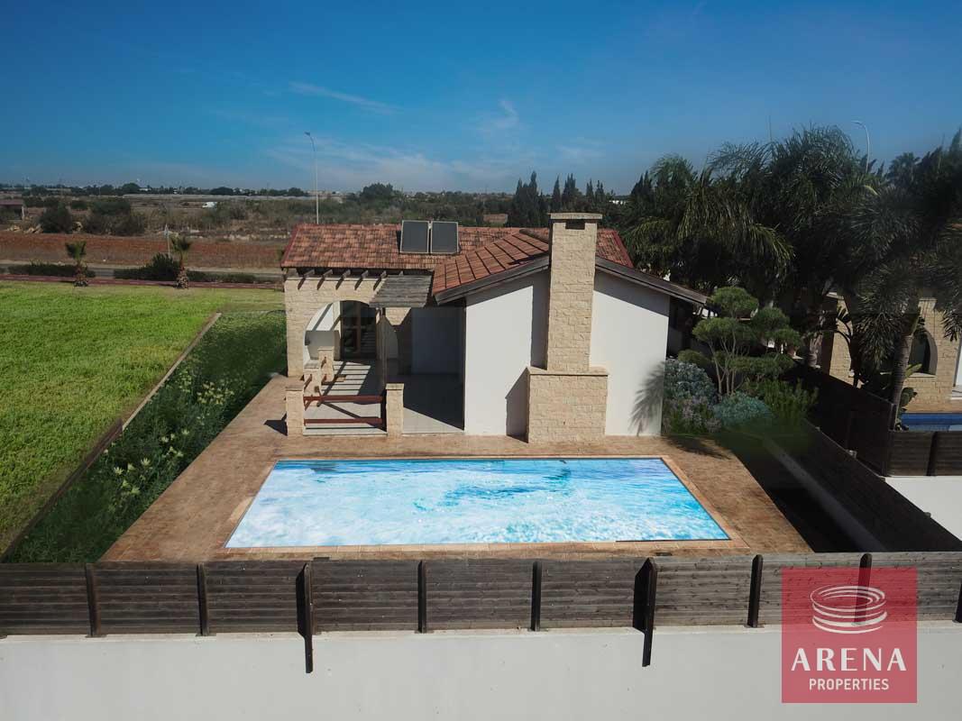 4-bungalow-in-ayia-thekla-5831