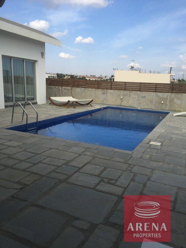 4-bungalow-in-oroklini-5201-2