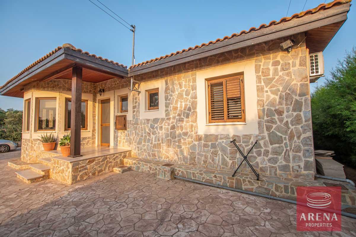4-bungalow-in-sotira-2