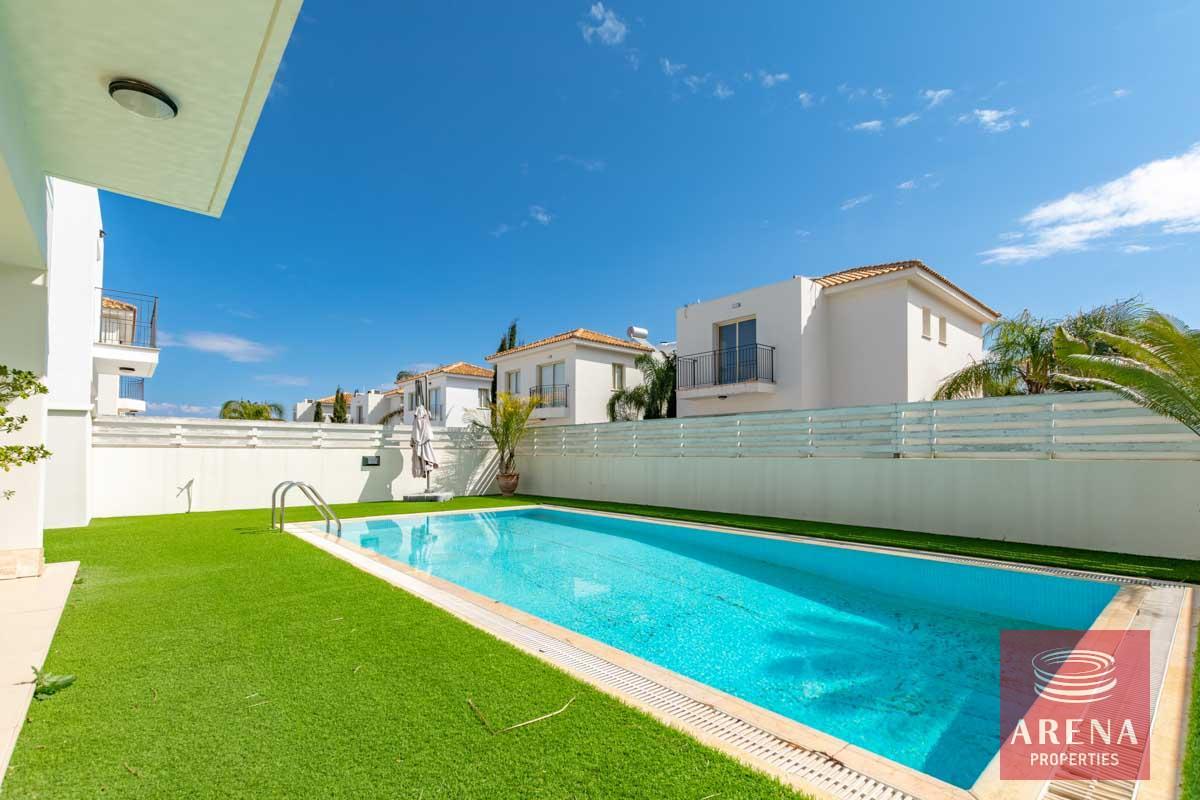 4-villa-for-sale-in-Pernera-6133