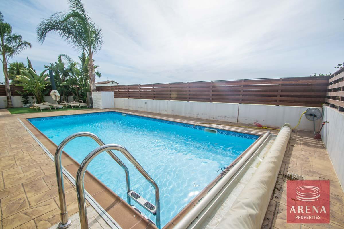 4-villa-in-ayia-thekla-4151