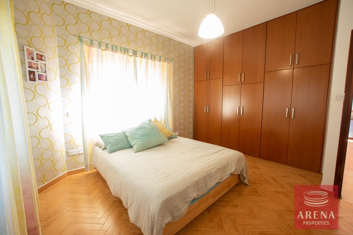 40-5-BED-villa-in-derynia-5777-5