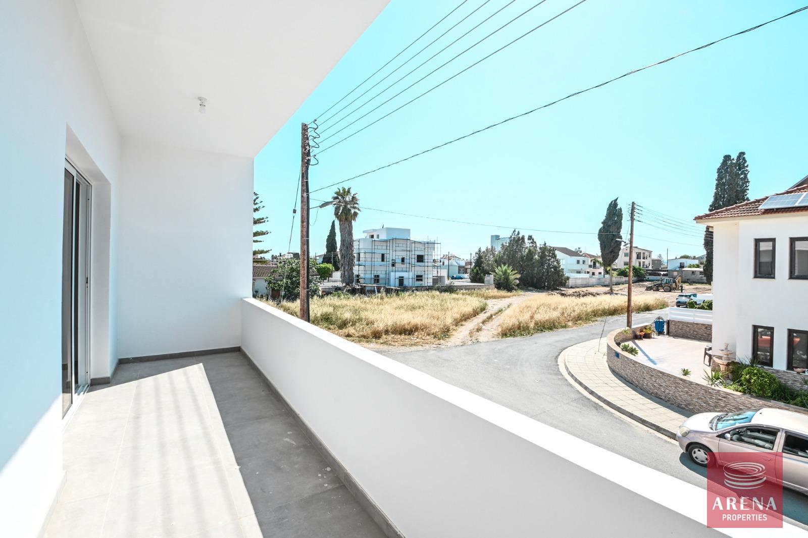 5-1-BED-APT-LIVADIA-7984-1