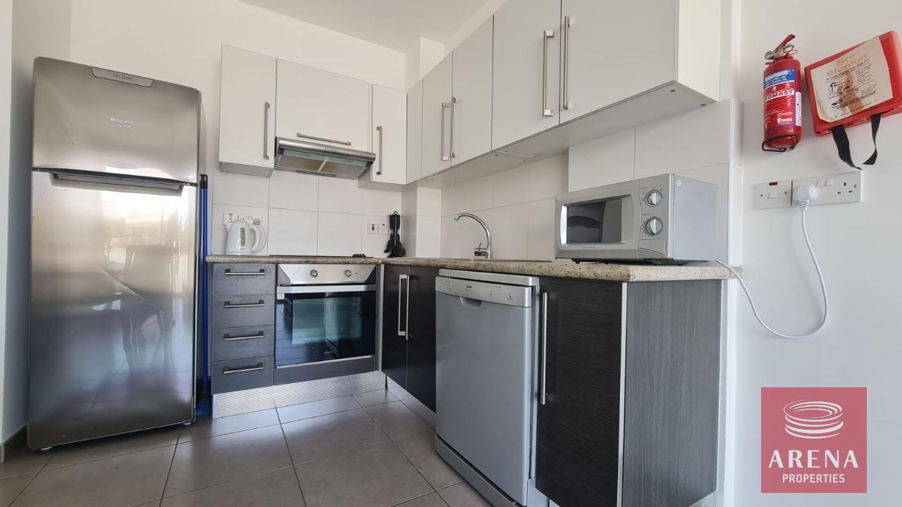 5-1-BED-APT-PROTARAS-7327