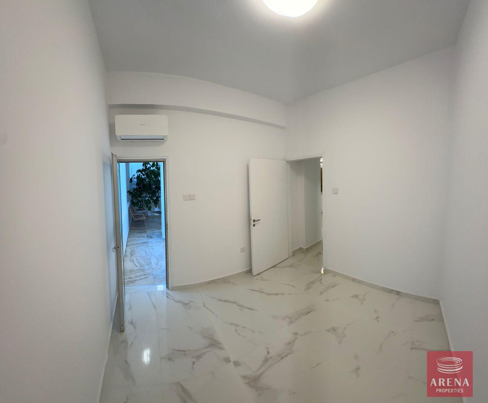 5-2-BED-APT-FINIKOUDES-8873