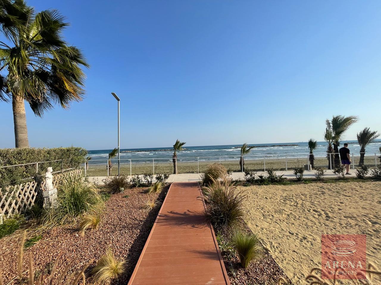 5-2-BED-APT-FOR-SALE-DEKELIA-9342