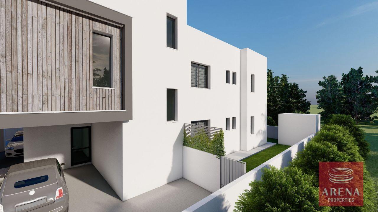 5-2-BED-APT-IN-LIVADIA-6731-1