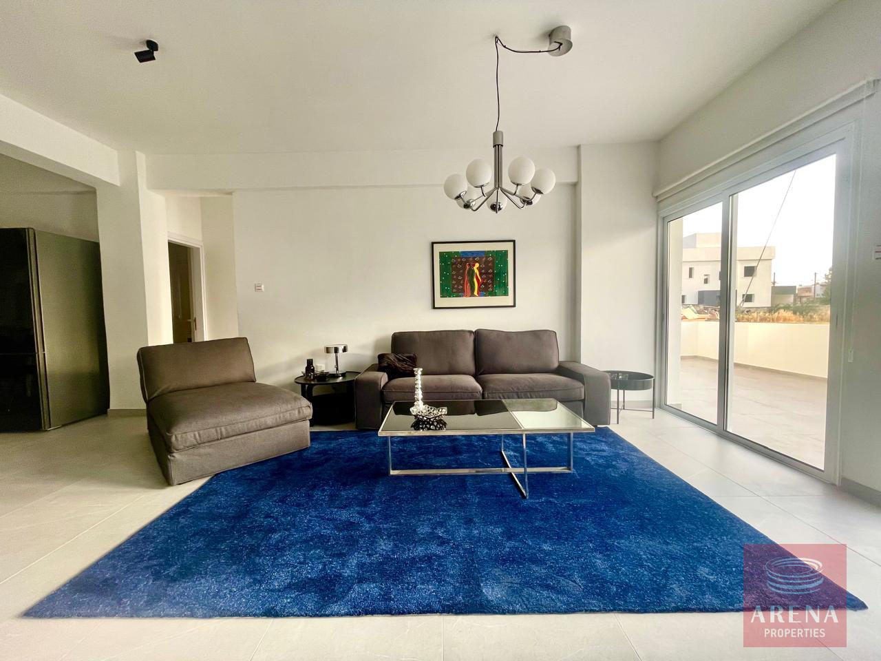 5-2-BED-APT-LIVADIA-8048-2