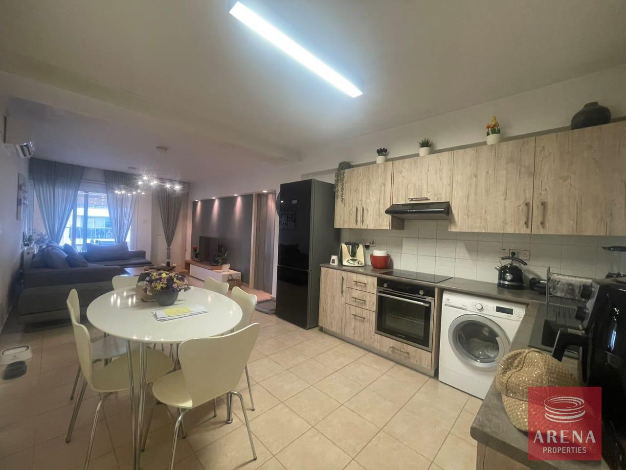 5-2-BED-APT-PARALIMNI-8925