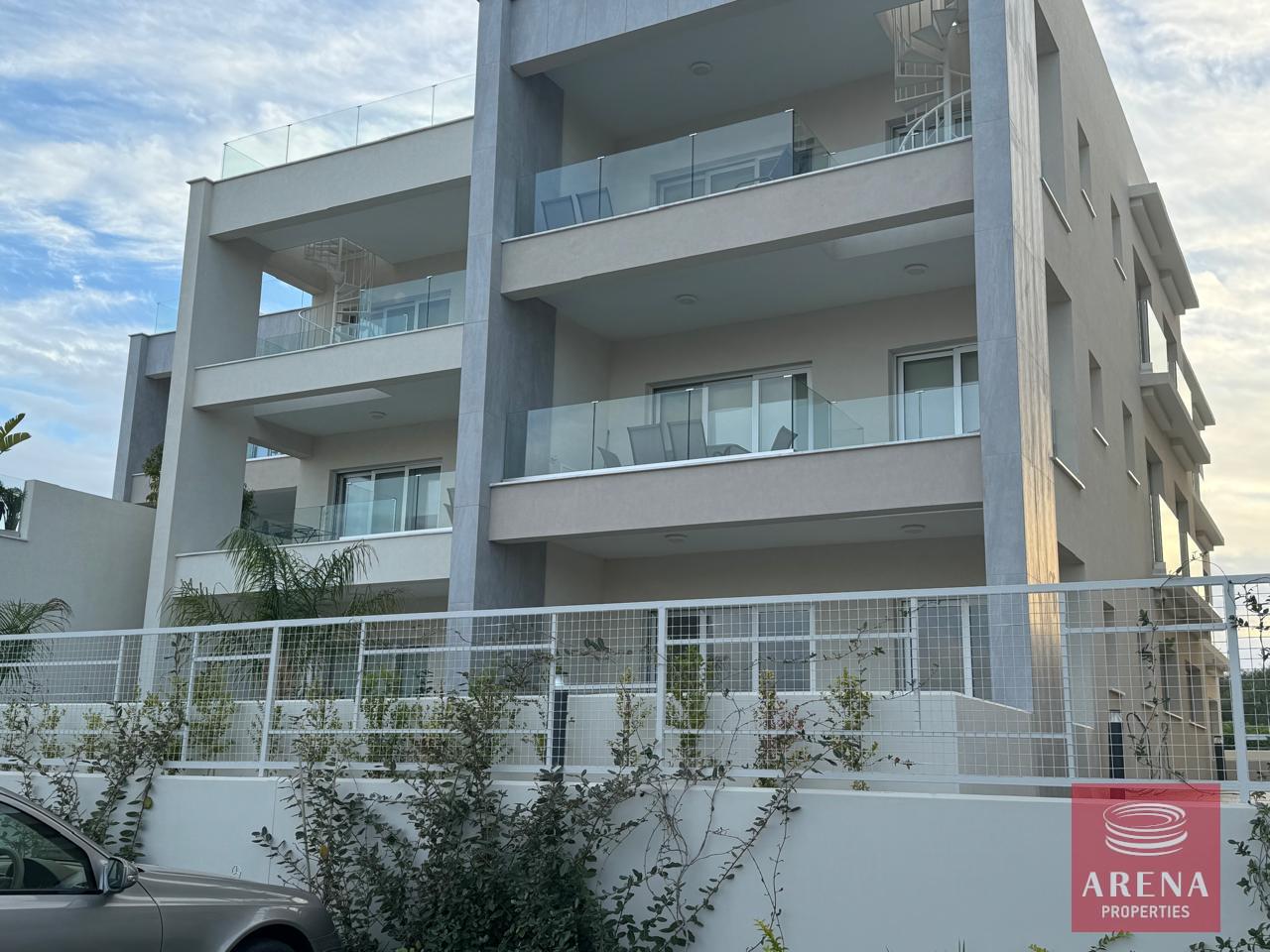 5-2-BED-PENTHOUSE-IN-KAPPARIS-8975