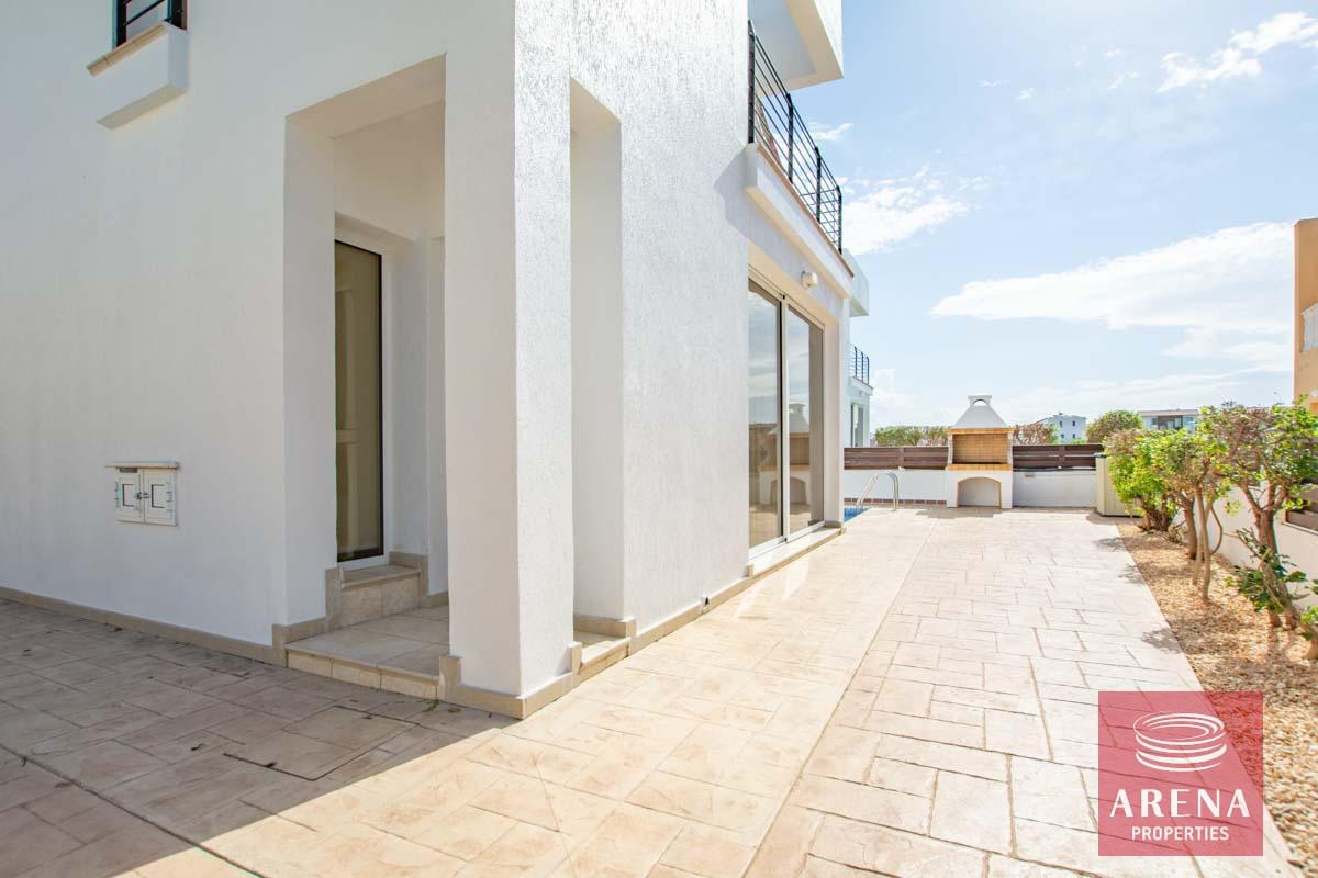 5-2-BED-VILLA-IN-AYIA-TRIADA-6135