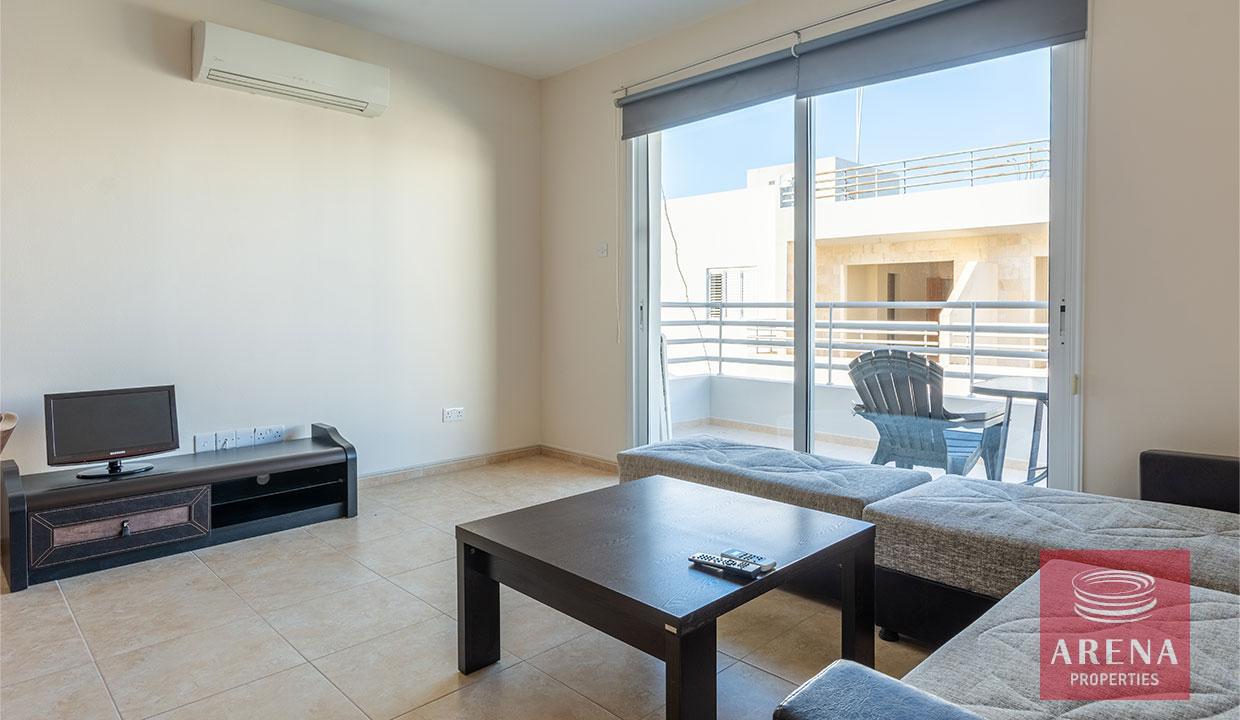 5-2-Bed-apt-in-the-center-of-paralimni-5863-1