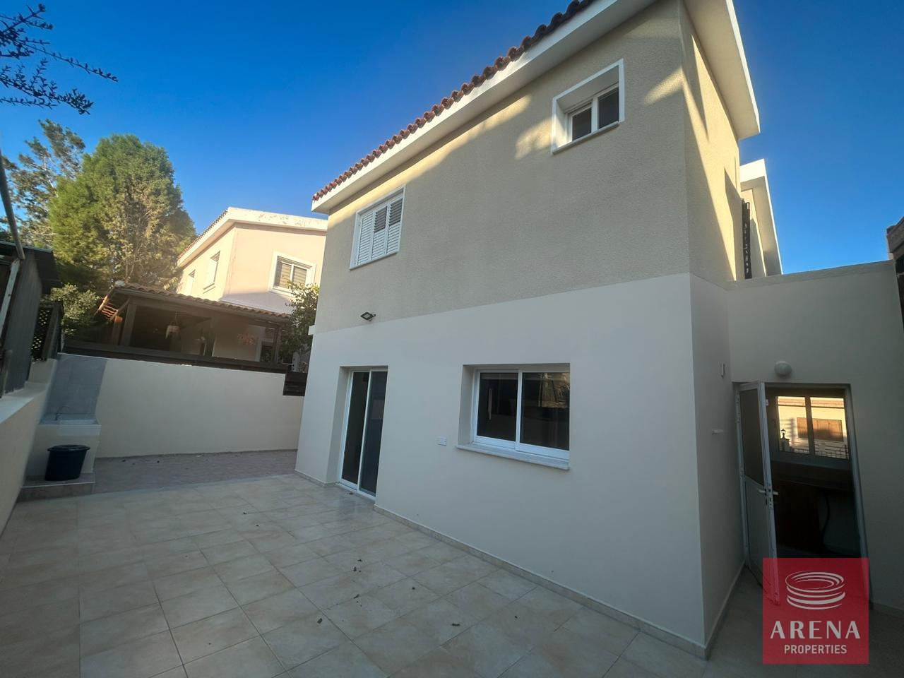 5-3-BED-HOUSE-IN-KRASA-7678