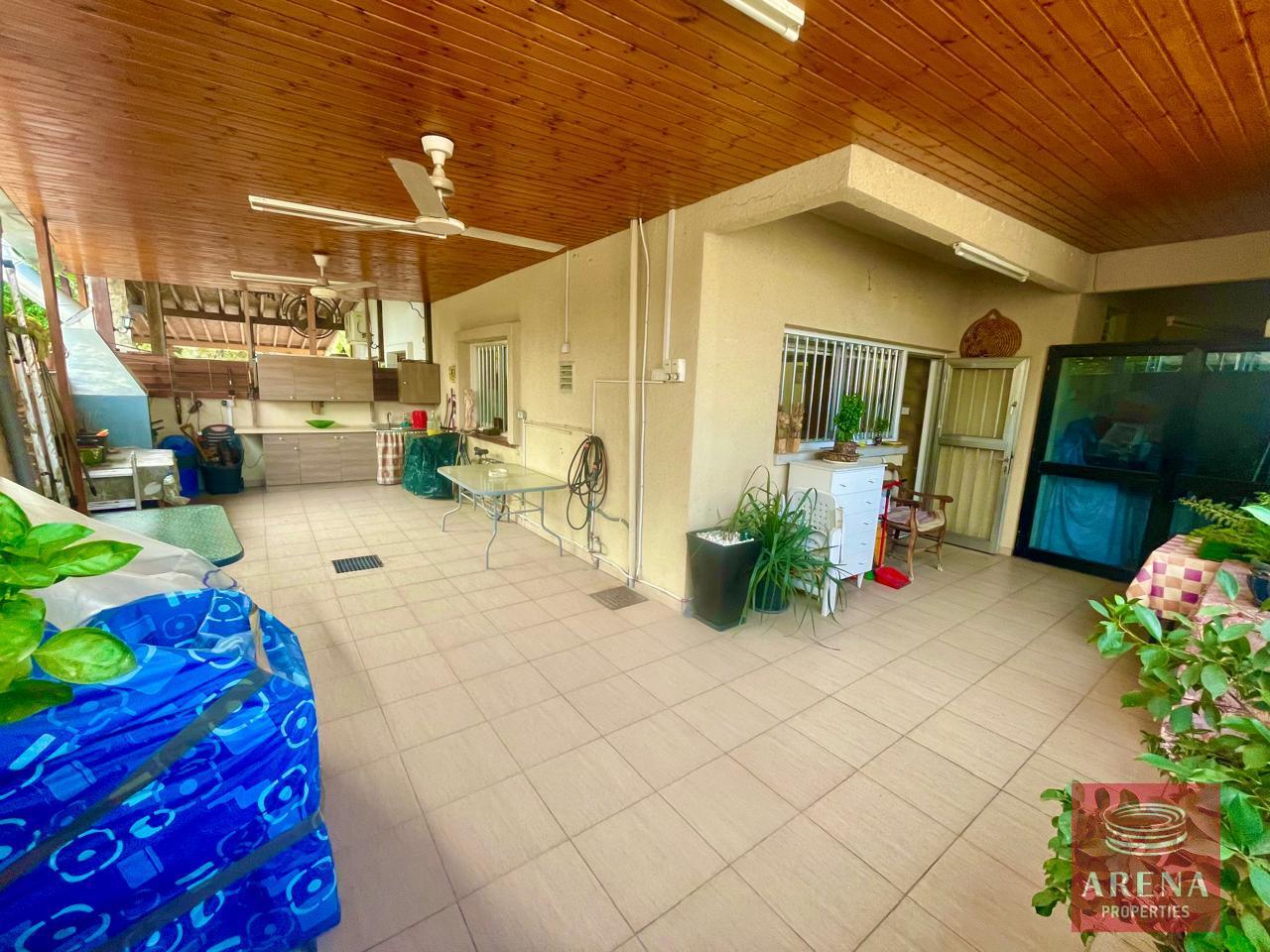 5-3-BED-TH-IN-SOTIROS-8141