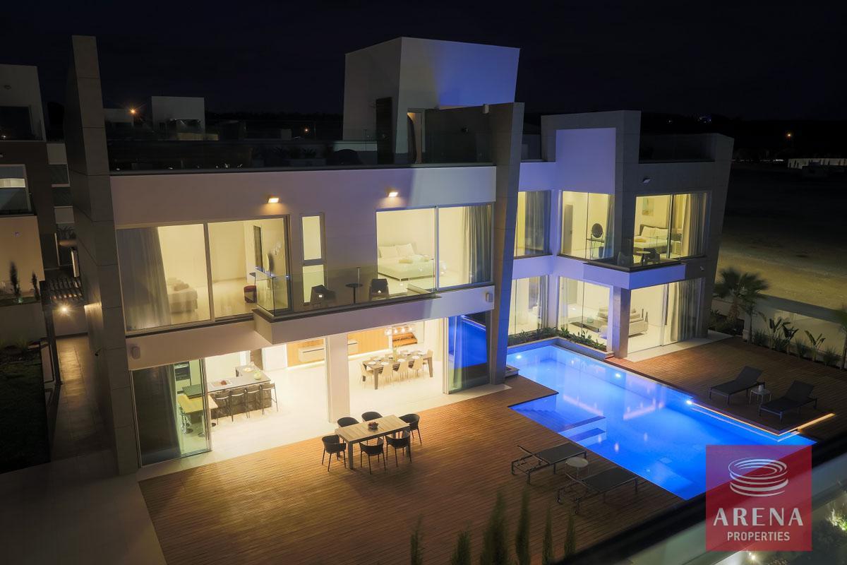 5-3-BED-VILLA-IN-AYIA-NAPA-7057-1