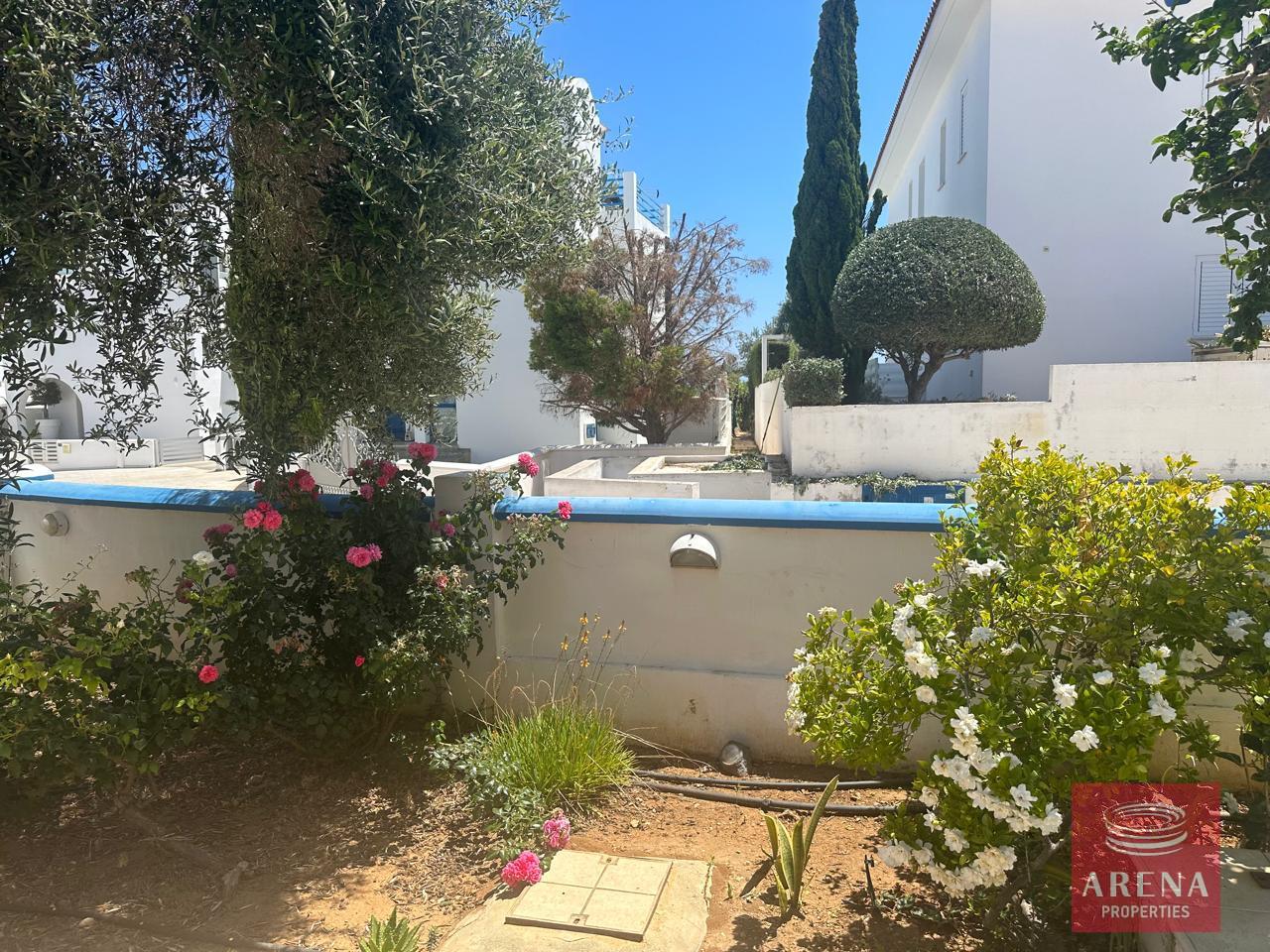 5-3-BED-VILLA-IN-AYIA-TRIADA-8083