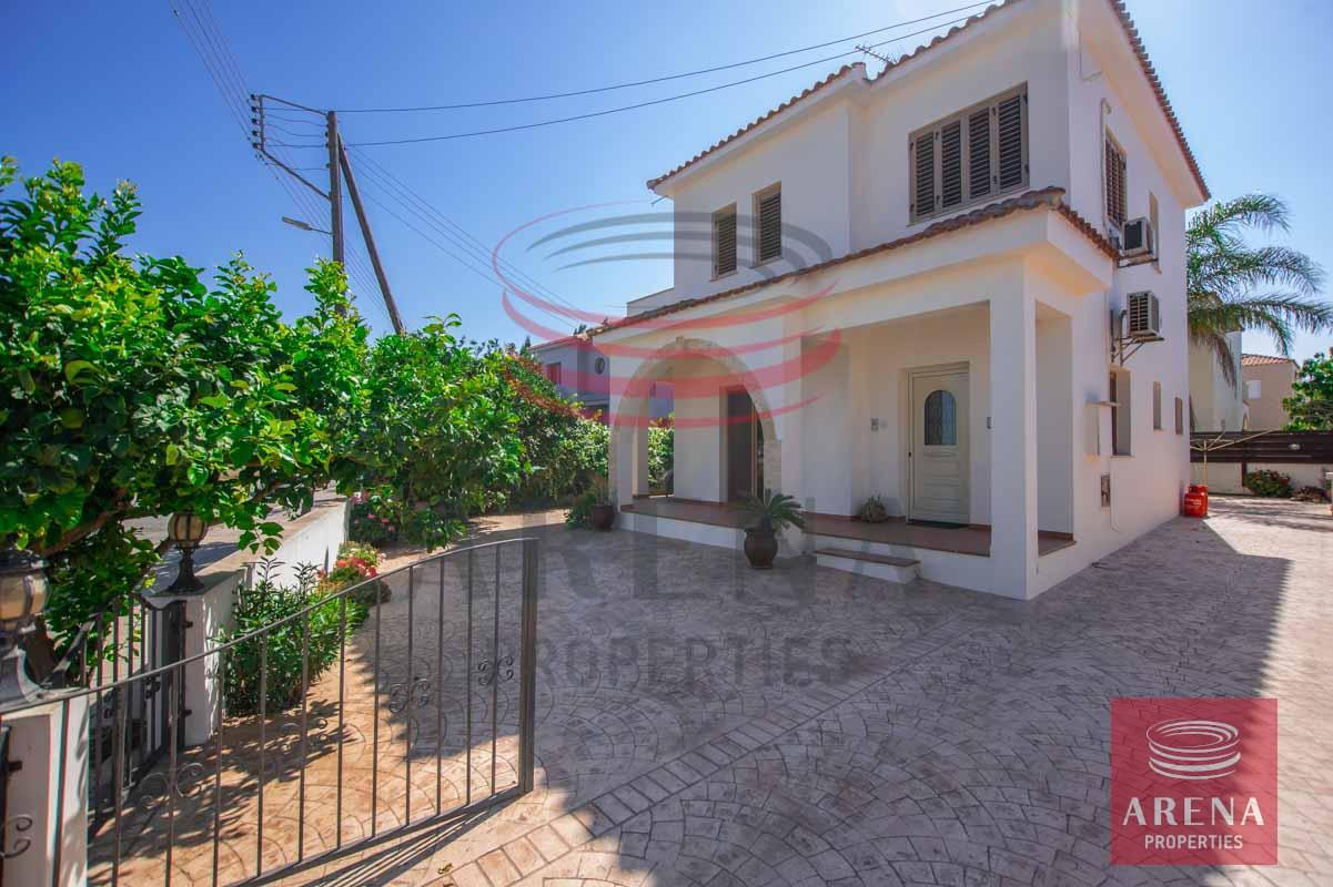 5-3-bed-villa-in-Sotira-5687