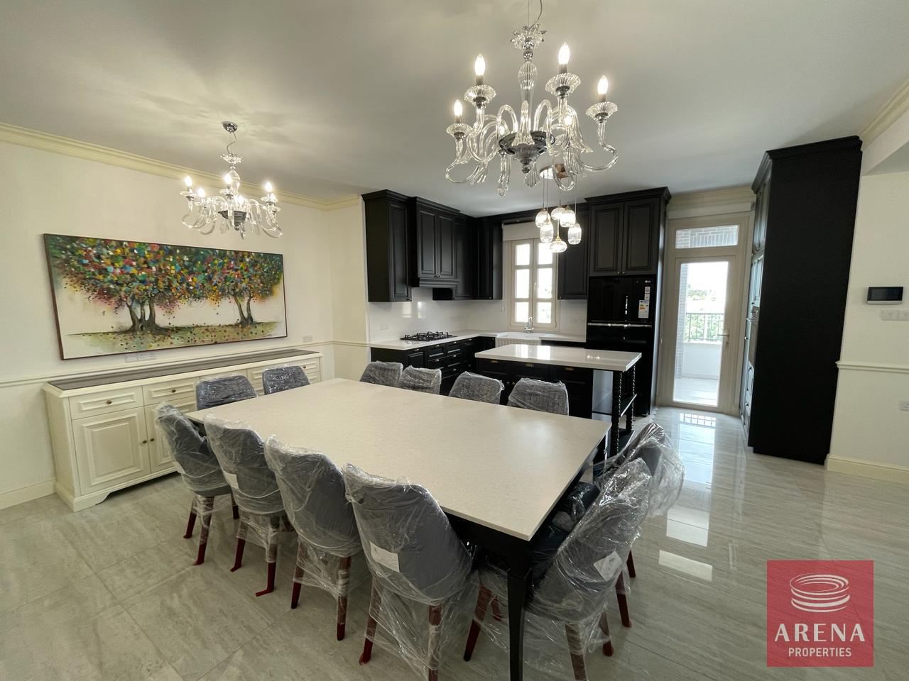 5-4-BED-DUPLEX-7774-1