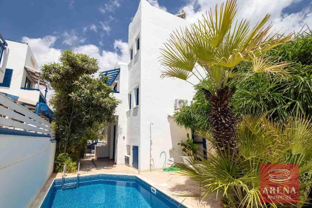 5-4-BED-VILLA-IN-AYIA-TRIADA-6445