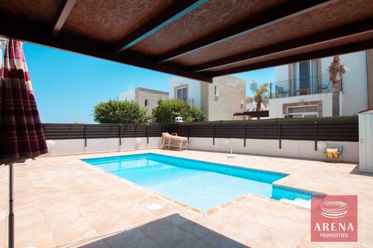 5-4-BED-VILLA-IN-AYIA-TRIADA-6483