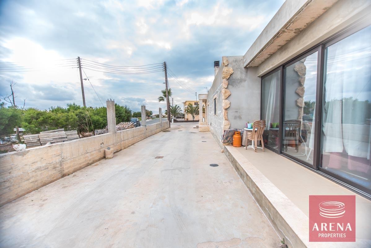 5-4-bed-bungalow-for-sale-in-sotira