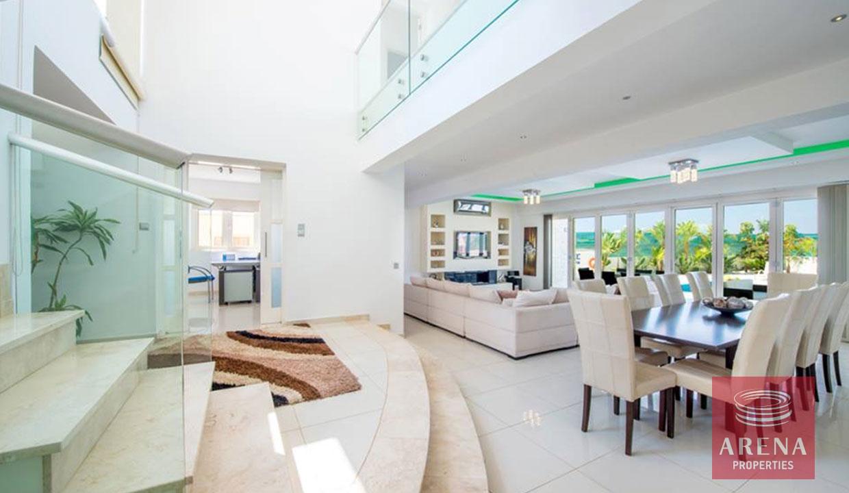 5-5-BED-VILLA-IN-PROTARAS-FOR-SALE-6485