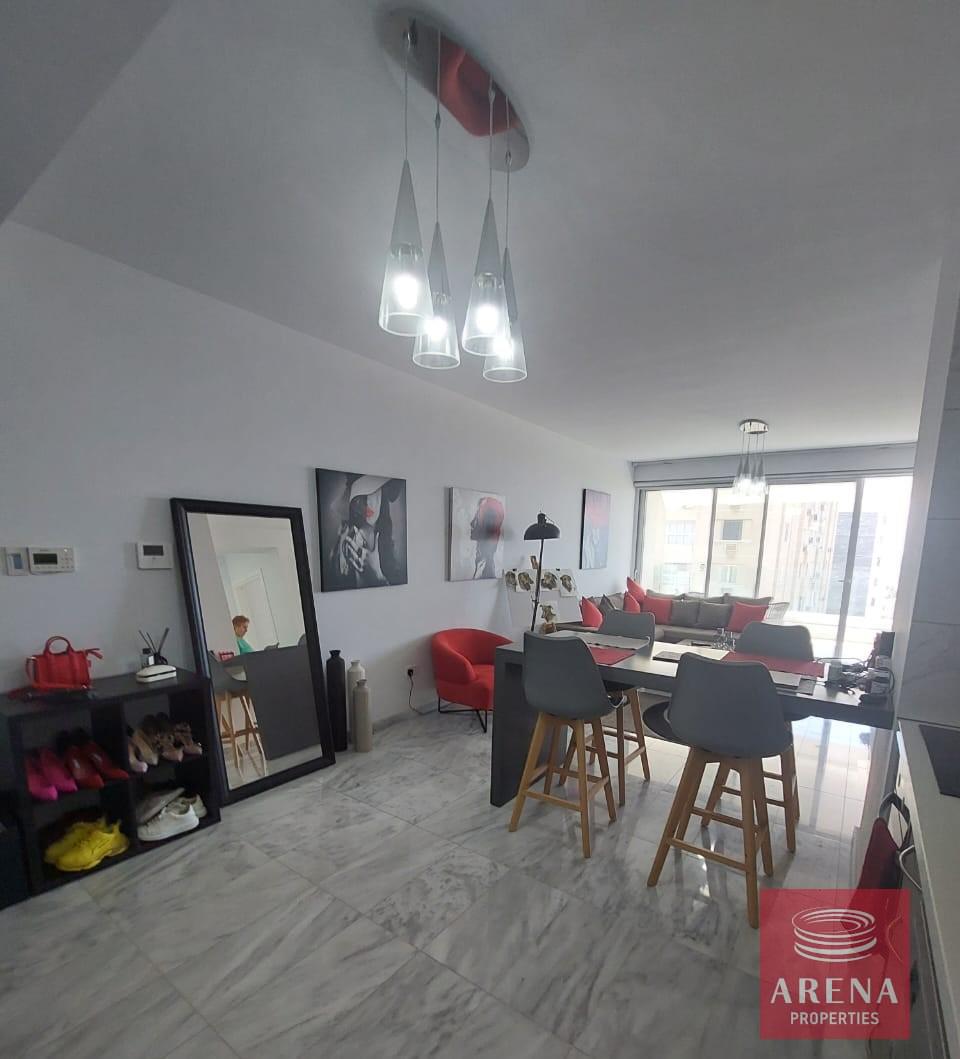 5-APT-IN-MAKENZY-8172