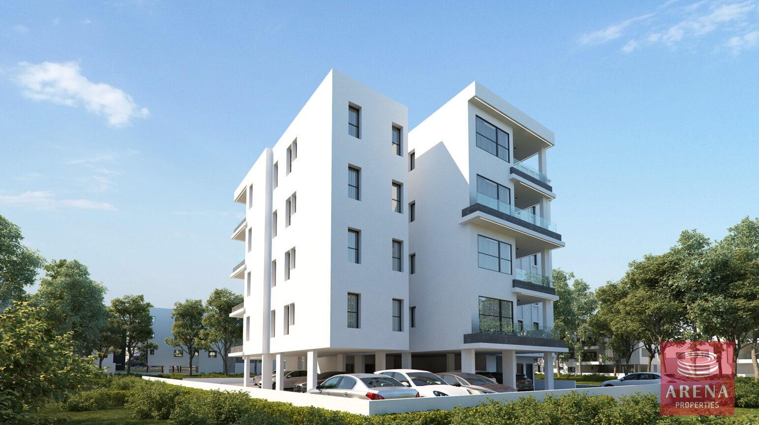 5-APTS-IN-LARNACA-8939