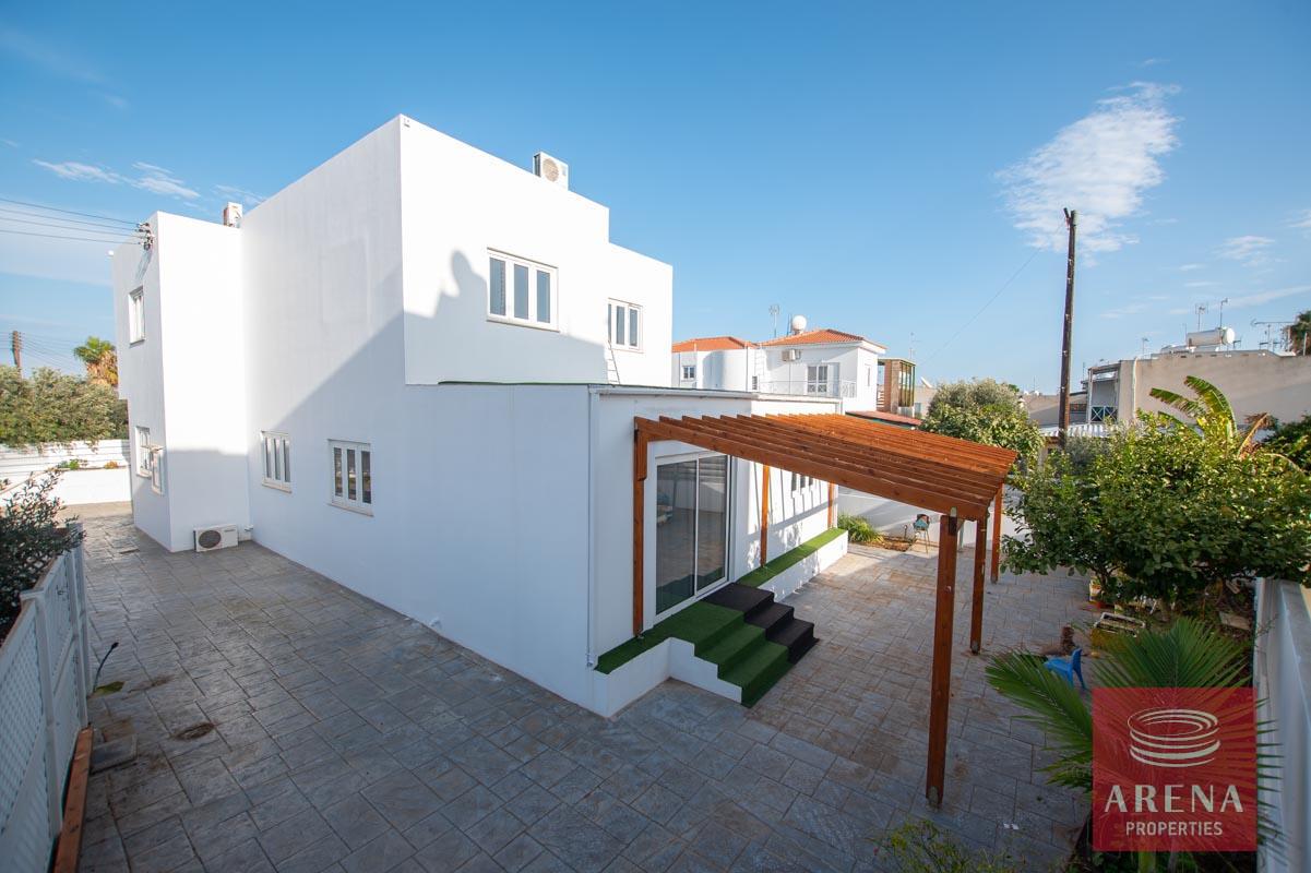 5-HOUSE-FOR-SALE-paralimni-4252-2