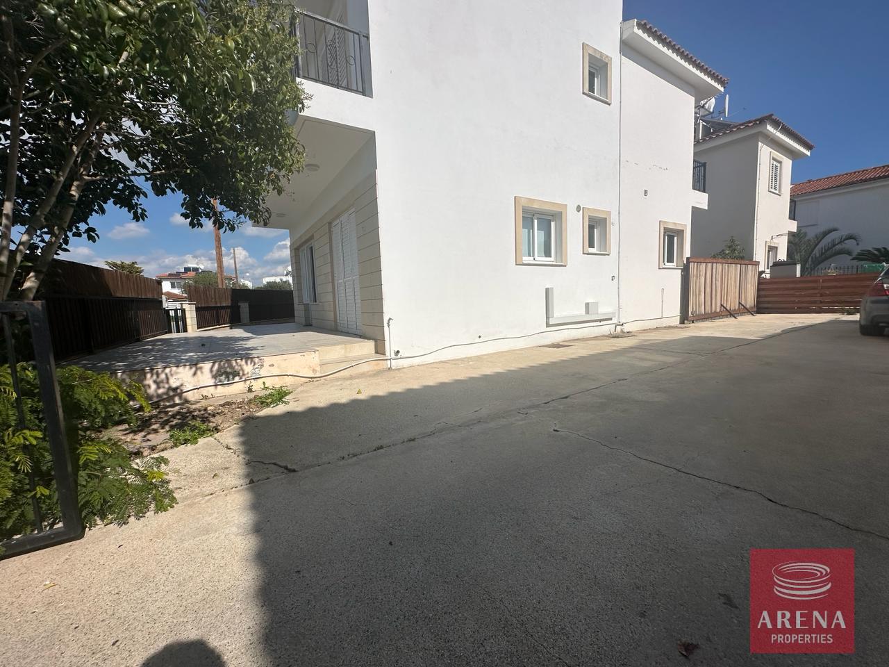 5-HOUSE-FOR0RENT-IN-DEKELIA-7903-1