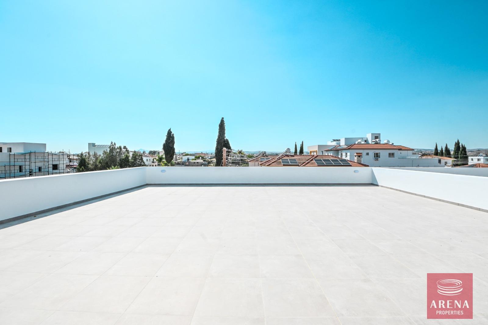 5-TOP-FLOOR-APT-LIVADIA-7983-1