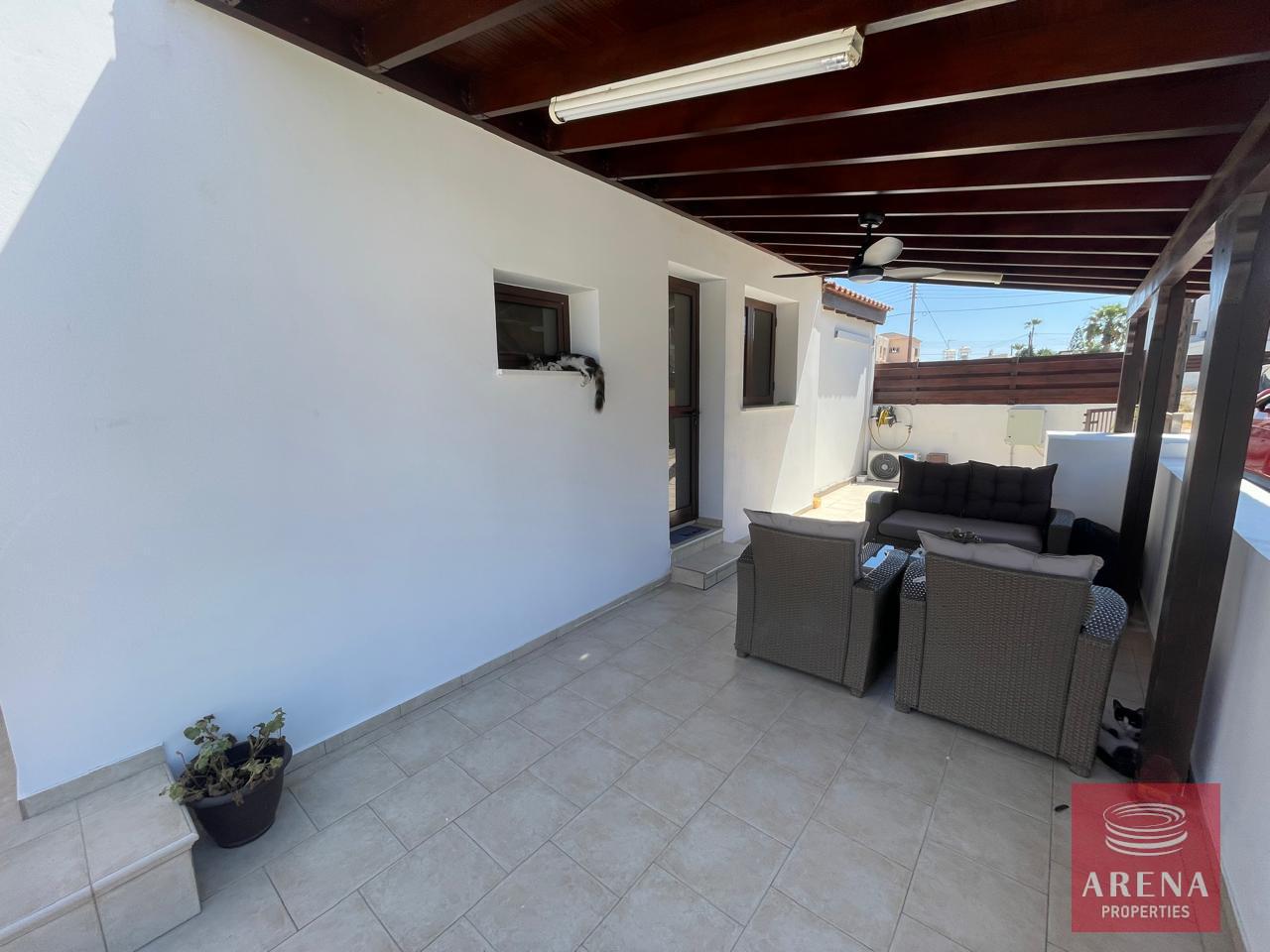5-VILLA-ARADIPPOU-8396