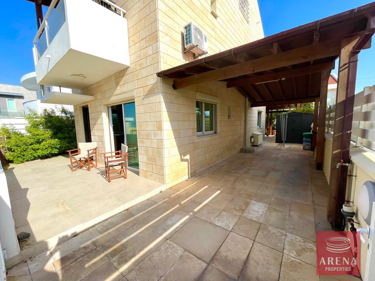 5-VILLA-IN-PERVOLIA-8654