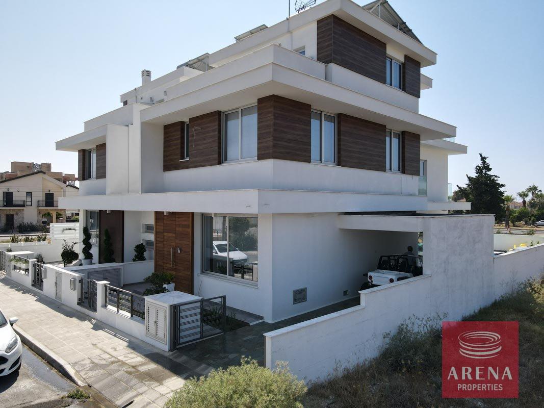 5-Villa-in-Dekelia-5533-3