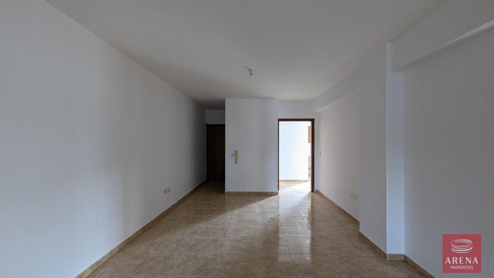 5-building-in-kiti-8884