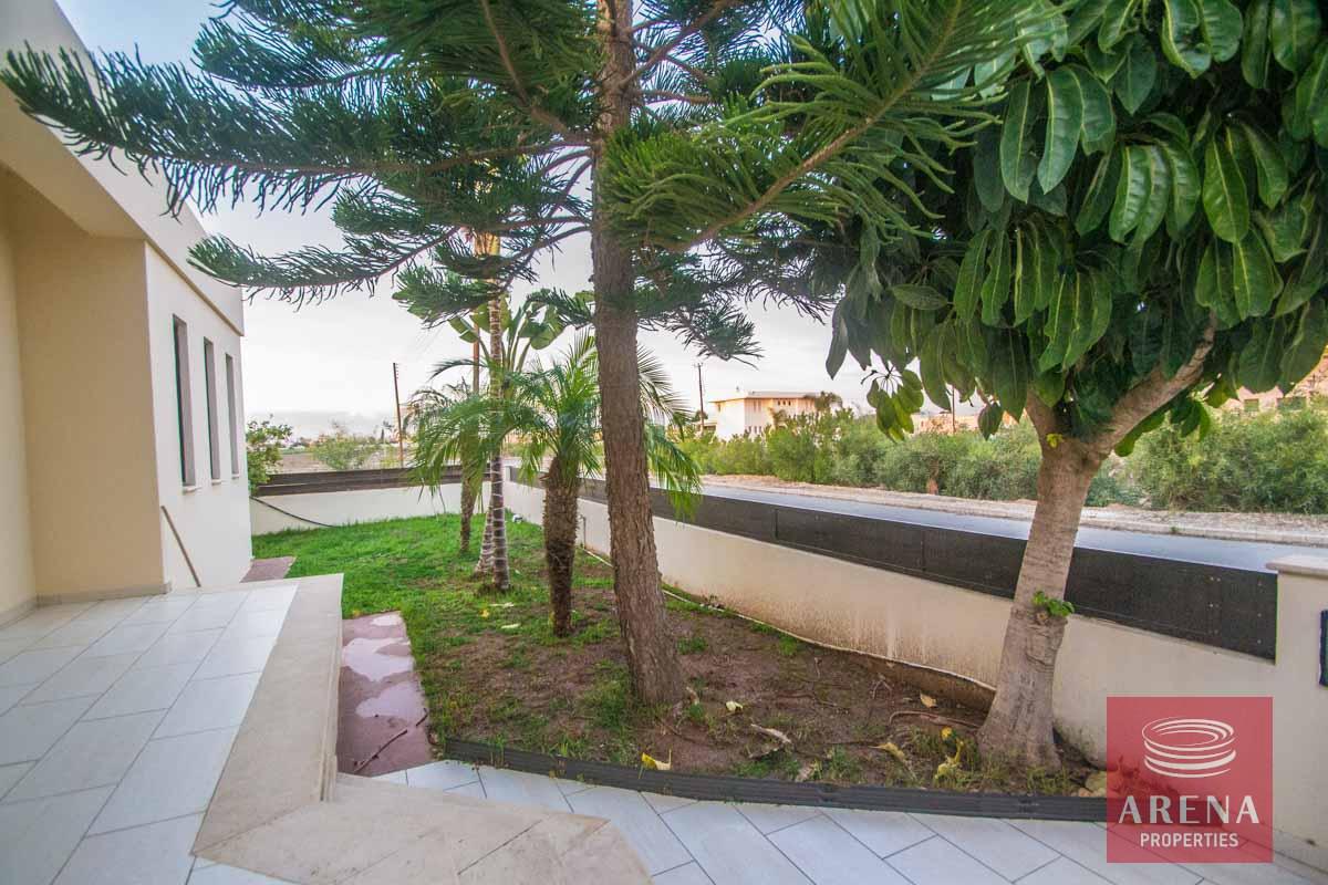 5-bungalow-4-bed-derynia-3877