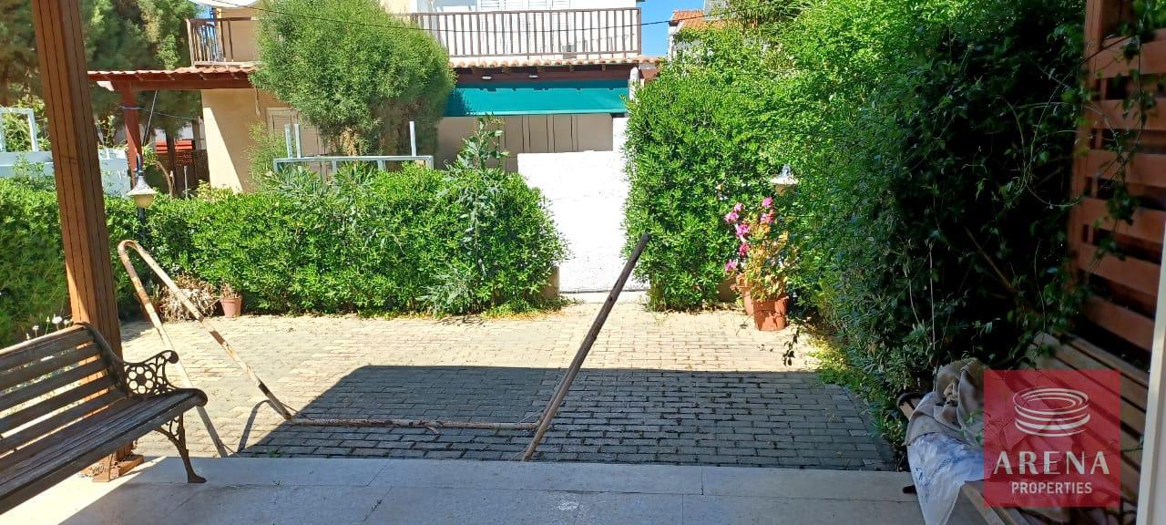 5-semi-det-villa-in-Pervolia-6061-1