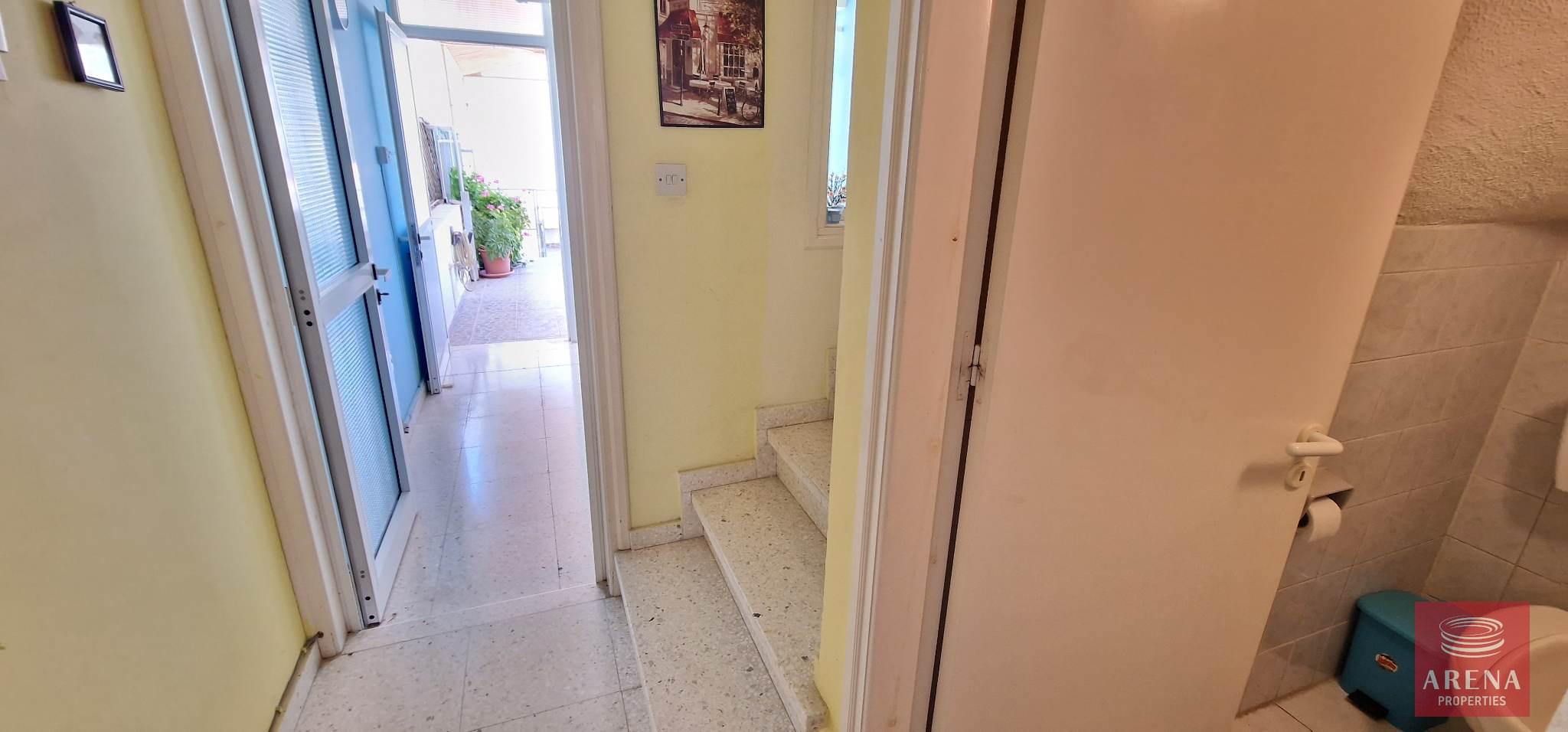 5-townhouse-in-Oroklini-7005