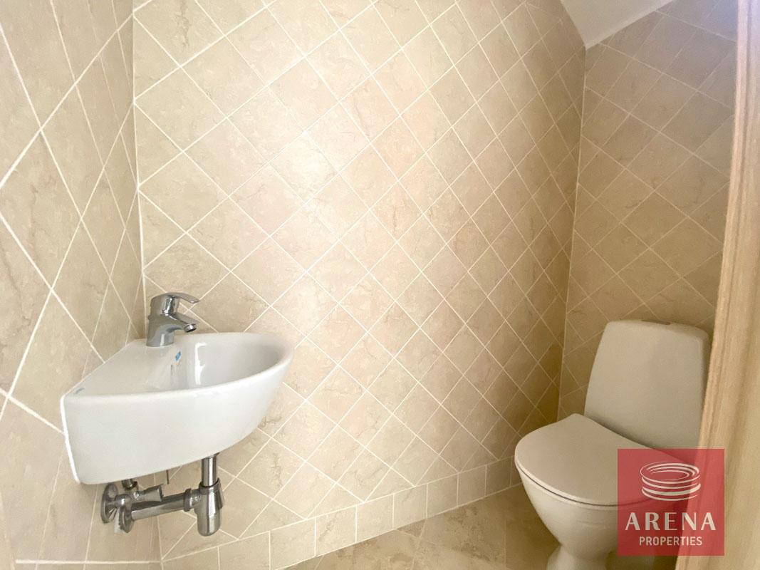 5-townhouse-in-dherynia-1199