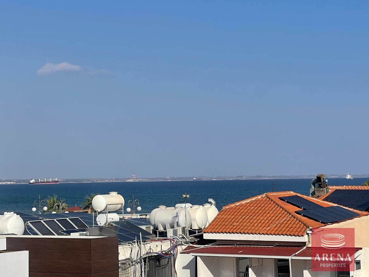 5-unfinished-apt-finikoudes-8810