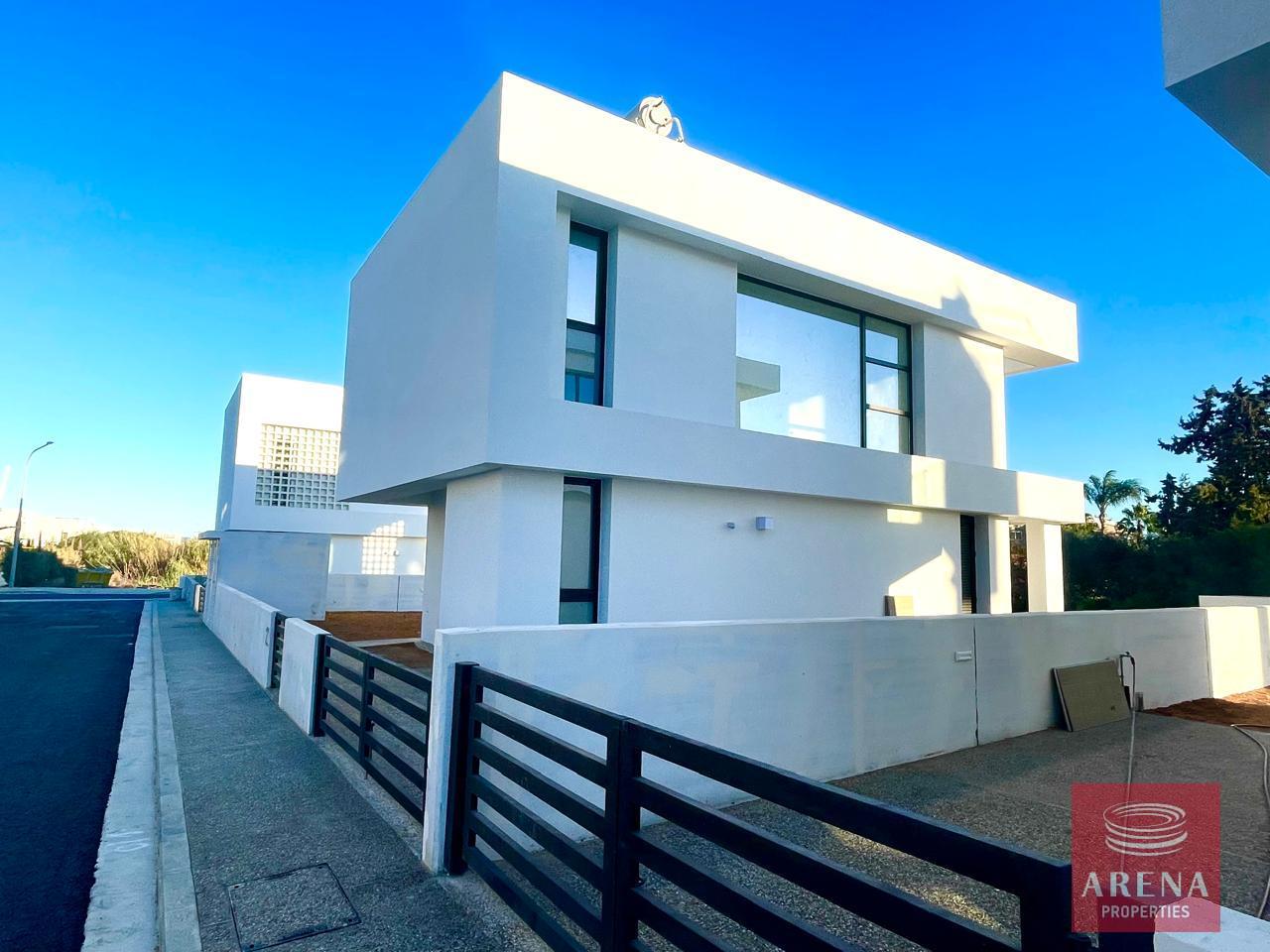 5-villa-in-pernera-8731