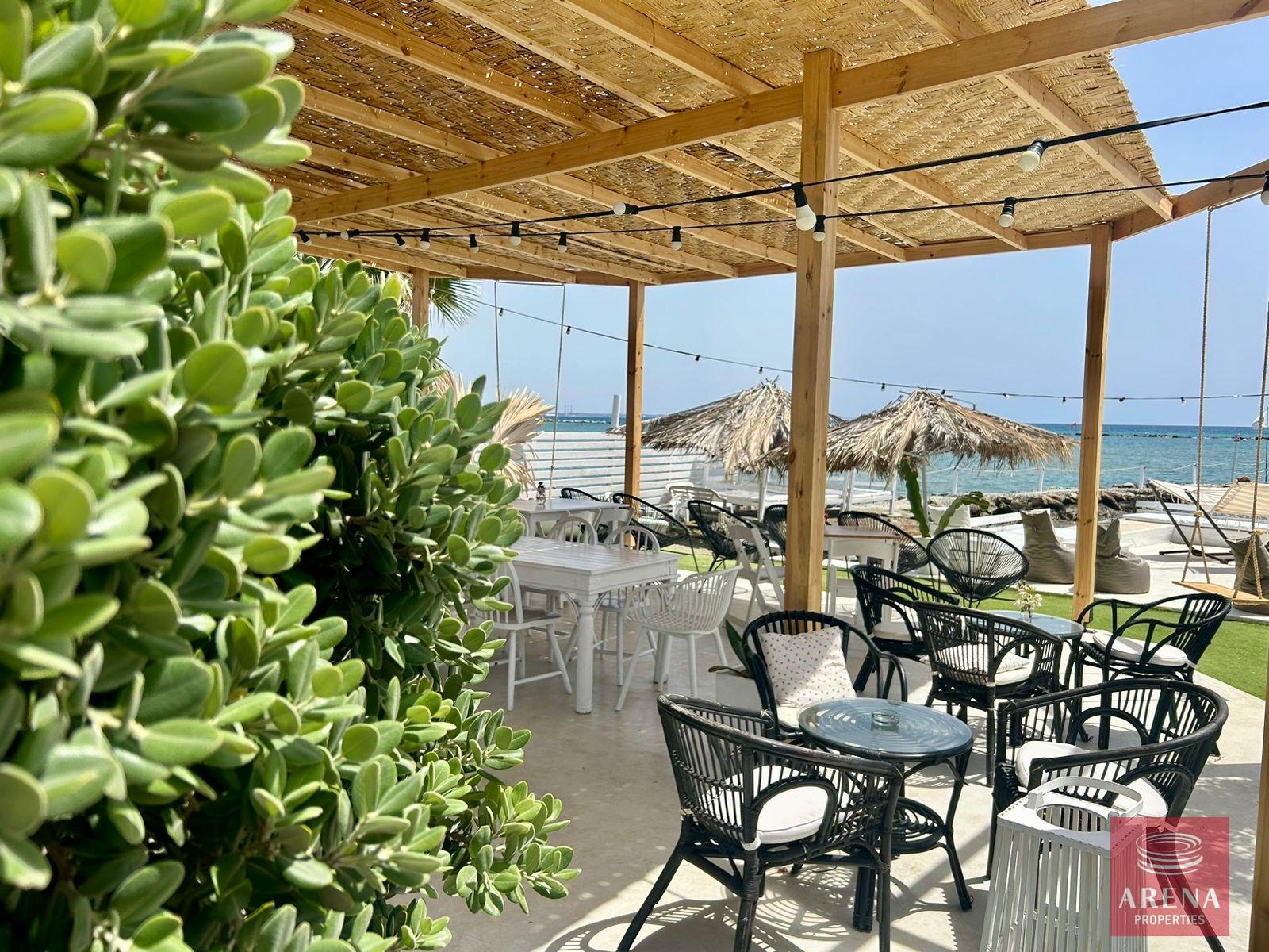 5dac13d8-7bfa-409b-95d5-b1551664f0e2-1