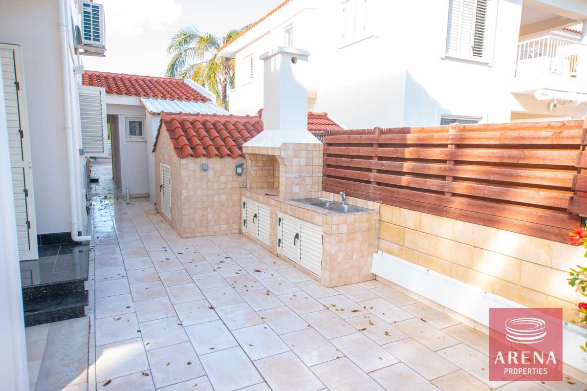 6-1-5-BED-VILLA-FOR-RENT-IN-PERVOLIA-5979-2