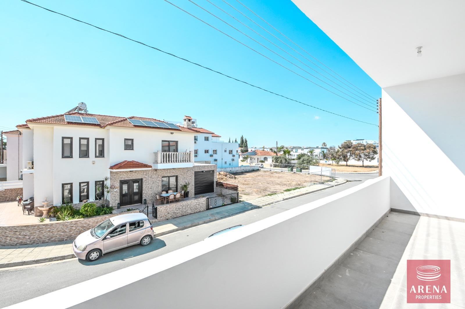 6-1-BED-APT-LIVADIA-7984-1