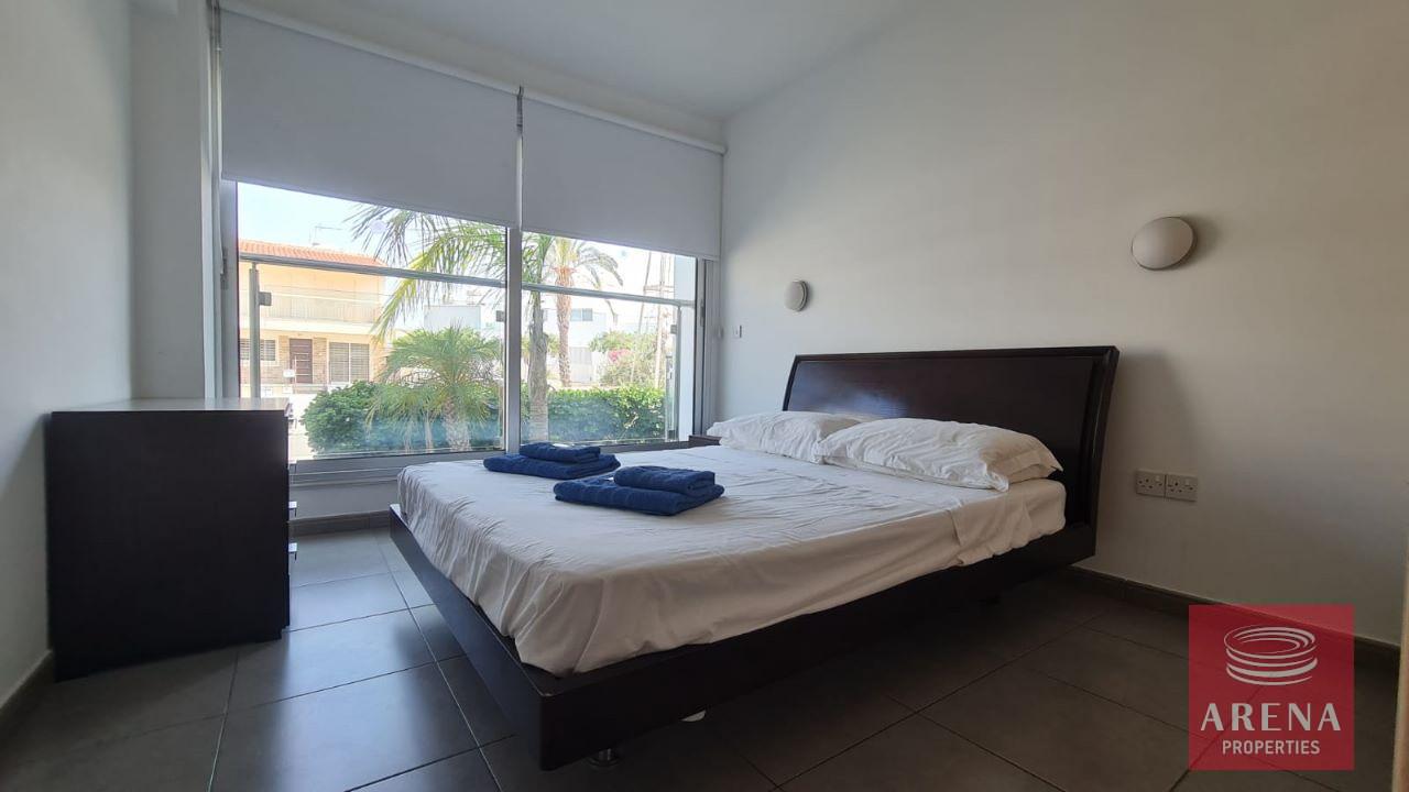 6-1-BED-APT-PROTARAS-7327