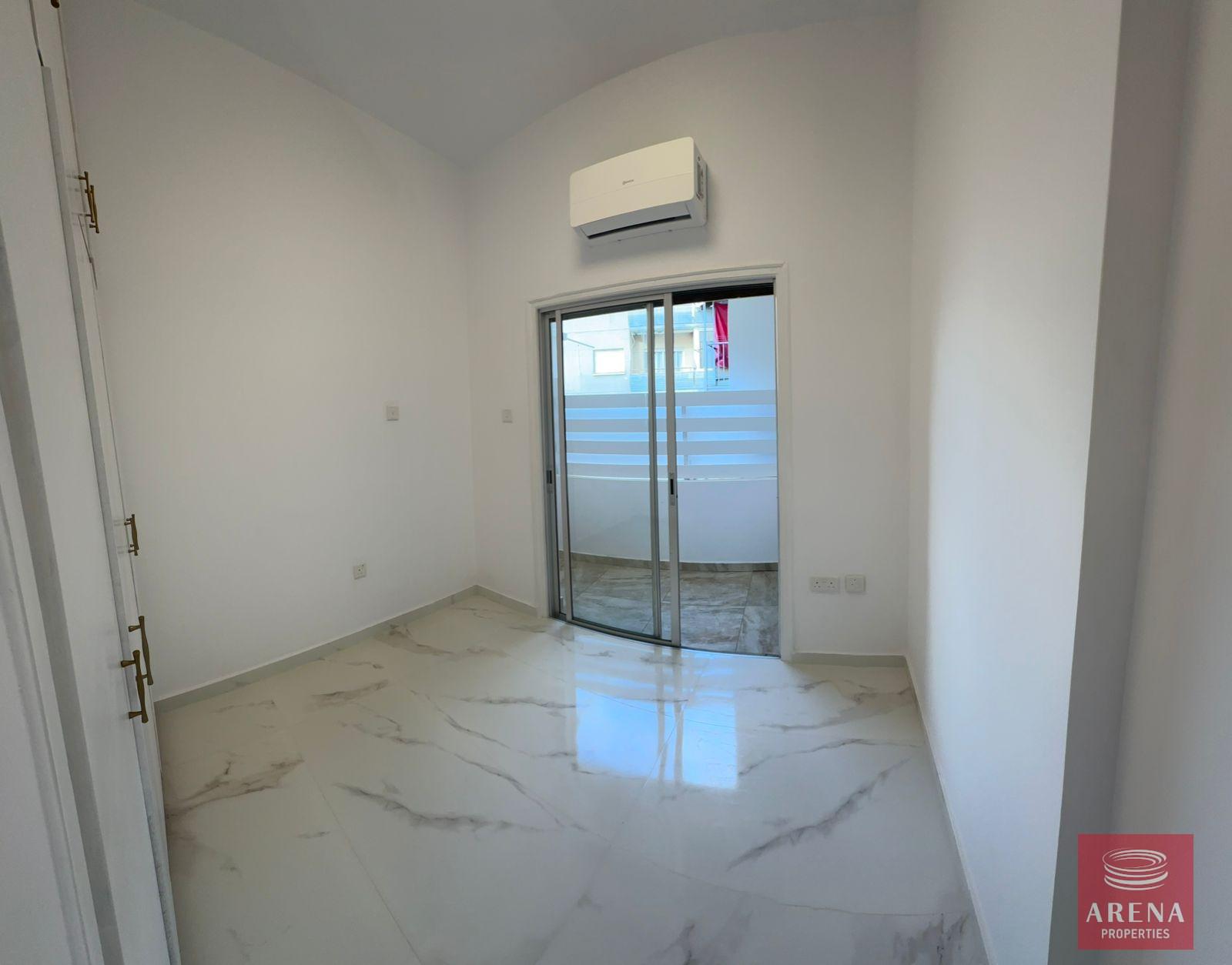 6-2-BED-APT-FINIKOUDES-8873