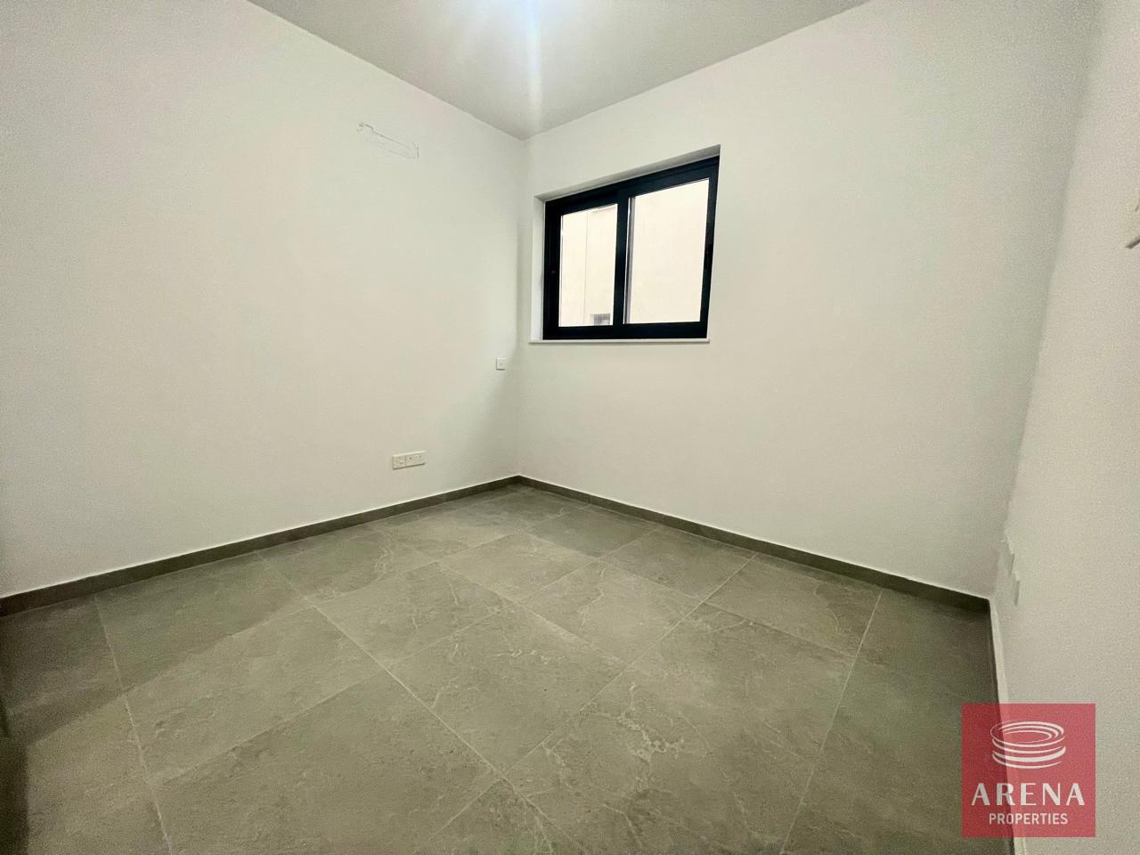 6-2-BED-APT-FOR-SALE-IN-ARADIPPOU-8733