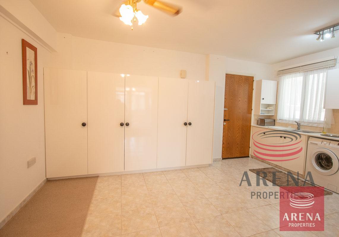 6-2-BED-APT-IN-DERYNIA-5738-4